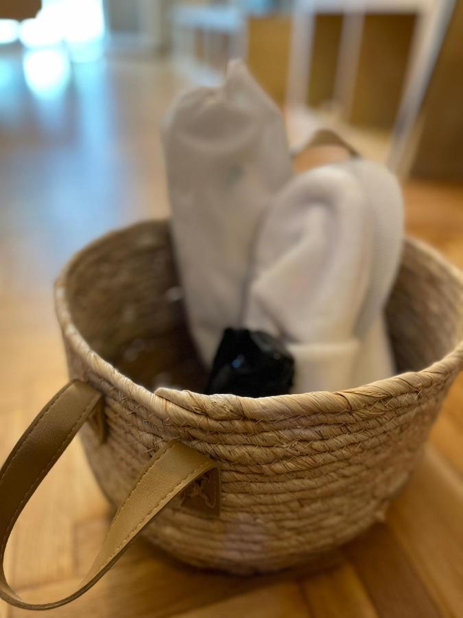 Christina-Anna Athens City Center Walking Distance To Everywhere And Acropolis, In One Of The Most Favorable Locations By National Gardens And Zoo, Hellenic Parliament In Syntagma And Stylish Exquisite Kolonaki Cozy Renovated Apartment Dış mekan fotoğraf
