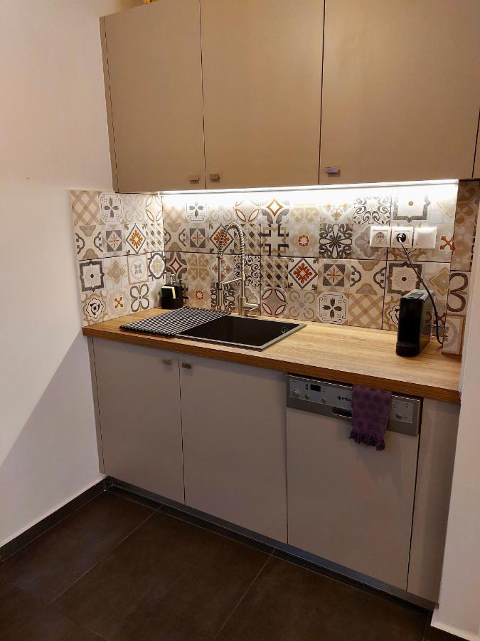Christina-Anna Athens City Center Walking Distance To Everywhere And Acropolis, In One Of The Most Favorable Locations By National Gardens And Zoo, Hellenic Parliament In Syntagma And Stylish Exquisite Kolonaki Cozy Renovated Apartment Dış mekan fotoğraf