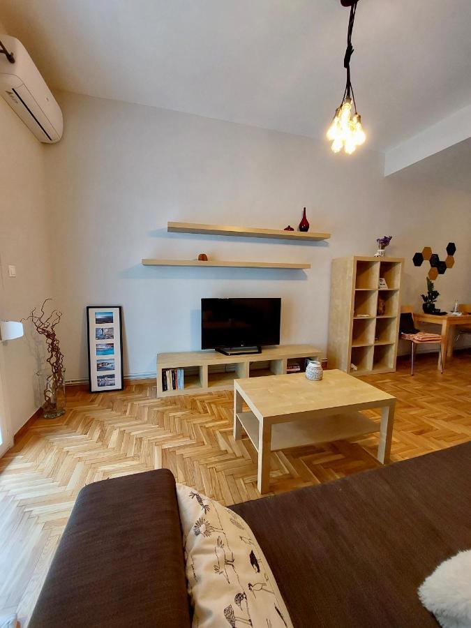 Christina-Anna Athens City Center Walking Distance To Everywhere And Acropolis, In One Of The Most Favorable Locations By National Gardens And Zoo, Hellenic Parliament In Syntagma And Stylish Exquisite Kolonaki Cozy Renovated Apartment Dış mekan fotoğraf